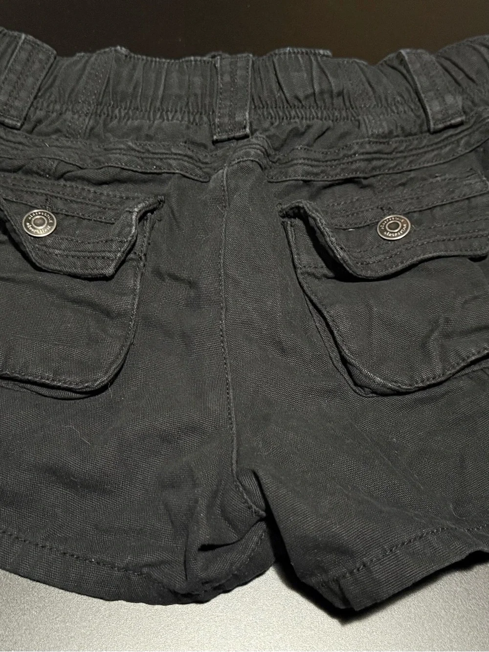 Aeropostale Black Drawstring Zip-Pocket Low Rise Cargo Shorty Shorts